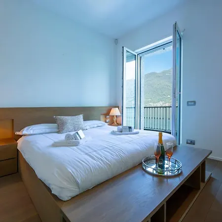 ヴィラ Villa Brienno Brienno